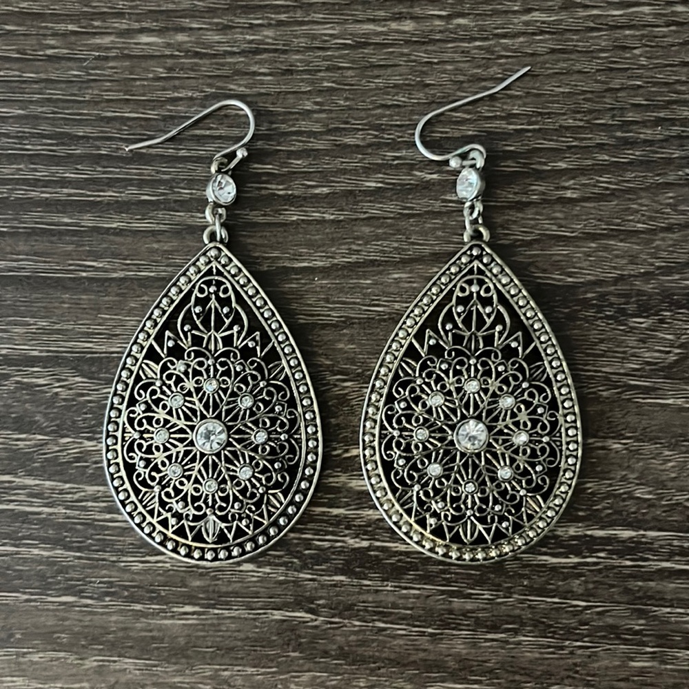 (2/$10😀) Vintage design bronze earrings with cubic zirconia accents